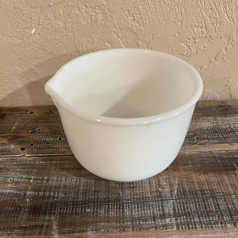 SUNBEAM GLASBAKE Small White Bowl